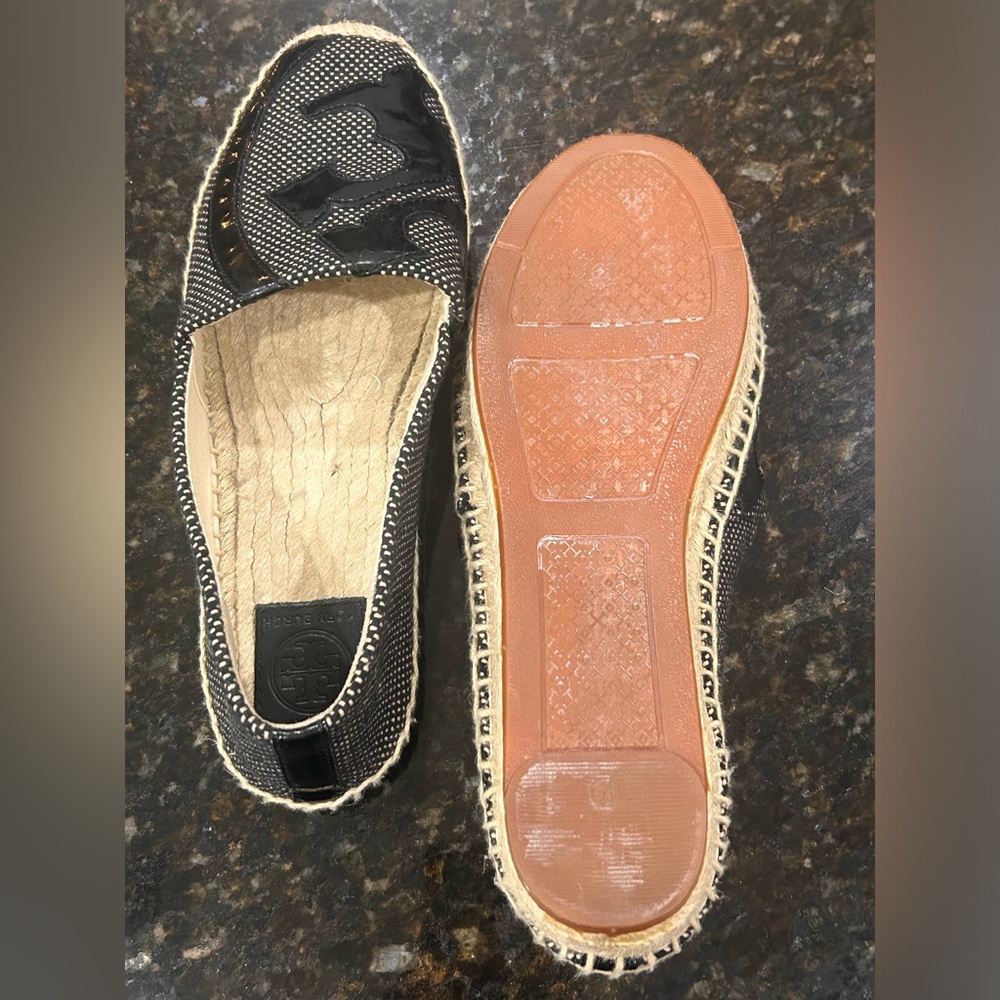 Tory Burch Black “Lonnie” Logo Espadrilles SIZE 9.5 - Picture 6 of 6